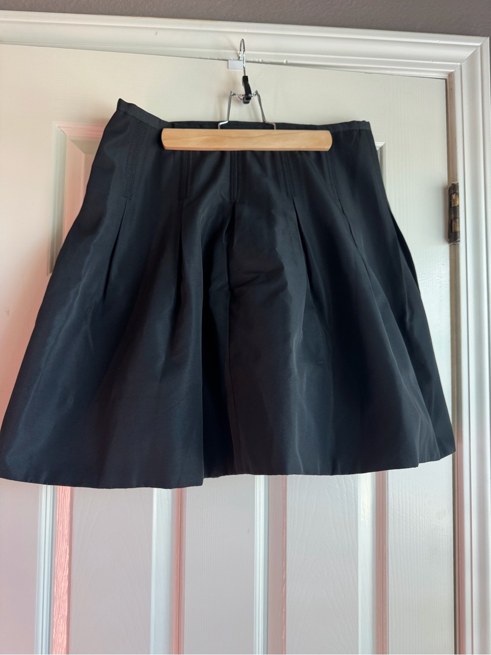 GAP Black A-Line Pleated Skirt